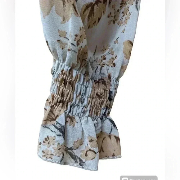 NWOT Blush Love ❤️J flower Croptop with ruffled arms and stretchy waist - Picture 3 of 7